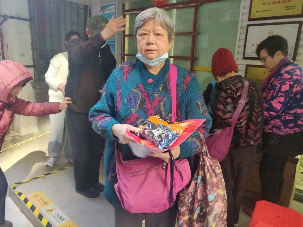 蓝冠娱乐保母服务, 蓝冠仲介,